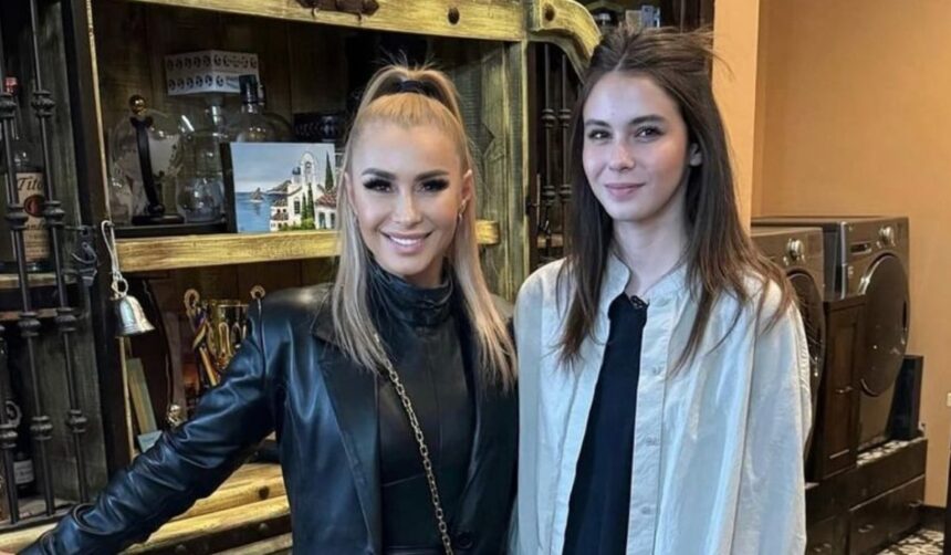 cu ce se ocupa rebecca fiica cea mare a anamariei prodan locuieste in america si are un succes rasunator 68298acd64a61