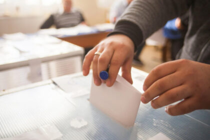 cum arata buletinele de vot pentru turul al doilea al alegerilor prezidentiale bec a prezentat machetele 681e26669fe9b