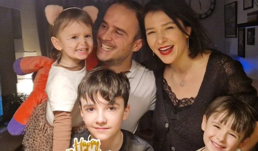 cum arata casa in care serban copot locuieste cu cei trei copii au voie sa deseneze peretii asta nu i motiv de cearta 683587ea91acc