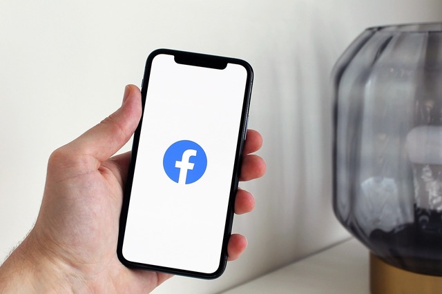 cum setezi raspunsuri rapide in messenger pentru conversatii eficiente 681b062eb34c0