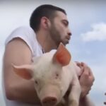 david puscas a dat probe de angajare la o ferma cand a vazut purceii a inceput sa urle am crezut ca ma musca de picioare 681b4d16e974b
