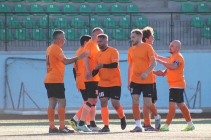 derby pentru podium la cumpana in etapa de sambata a ligii a iv a 6839fe849bb06