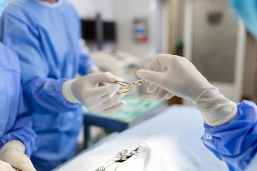 doctorita care a anesteziat o pacienta care a murit a scapat de inchisoare trebuie sa achite daune morale colosale 681e7b9c4b42f