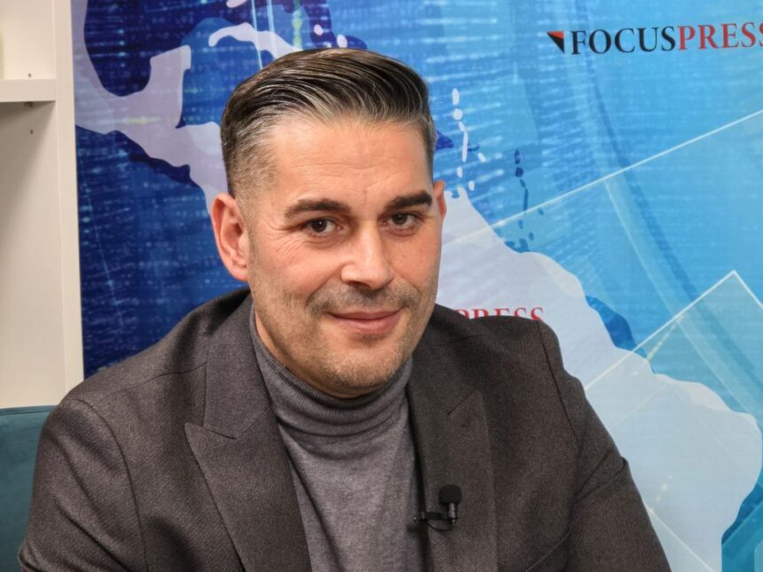 dupa validarea mandatului pentru functia de primar al comunei limanu mihai feodorof a depus juramantul in fata unui judecator 6838f4469a593
