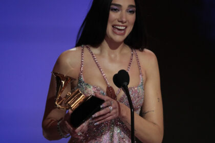 elton john si dua lipa cer protectie in fata inteligentei artificiale scrisoare catre premierul britanic 6823a1cfadca0
