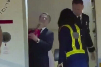 emmanuel macron dezminte orice scena domestica intre el si sotia sa brigitte pur si simplu am glumit 68346c163d8bb