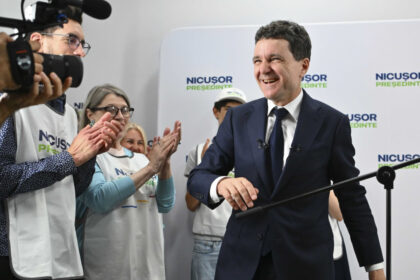 exclusiv cum poate recupera nicusor dan diferenta de voturi fata de george simion traian basescu va amintiti de anul 2000 6818d3ea592f7