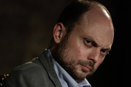 exclusiv de ce este romania o tinta pentru vladimir putin explicatiile disidentului rus vladimir kara murza 682ea956ced5b