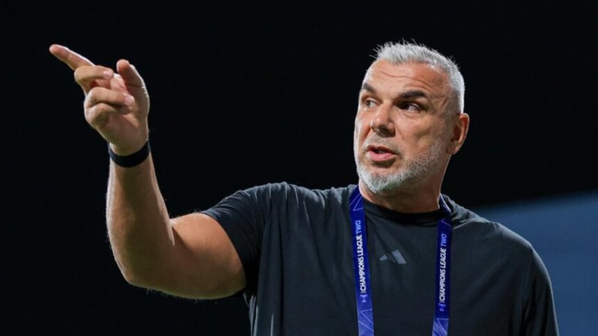 exclusiv gestul nemaiintalnit al lui olaroiu suma cu care a premiat fiecare fotbalist la plecarea de la sharjah 682f2af4226fe