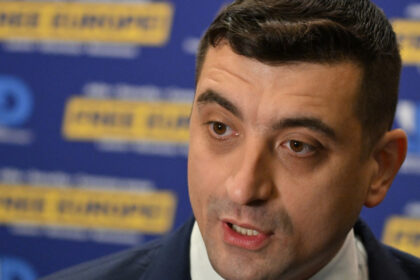 exclusiv simion spune ca vrea sa reduca reduca cu 500 000 numarul bugetarilor din institutiile statului 681a5ca80e14d
