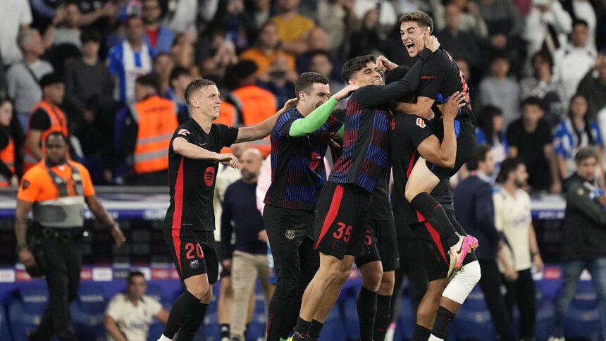 fanii galacticilor revoltati dupa postarea favoritilor despre succesul barcelonei in campionat de neacceptat 68275321d30d4