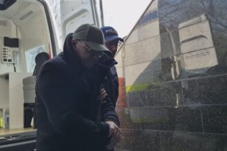 fostul manager al spitalului din cernavoda acuzat de luare de mita pus in libertate de tribunal si mentinut dupa gratii de instanta superioara 6833b816eb854