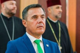 fostul ministru ion stefan transferat cu elicopterul la bucuresti in urma unui accident vascular cerebral 6839669c00ab0
