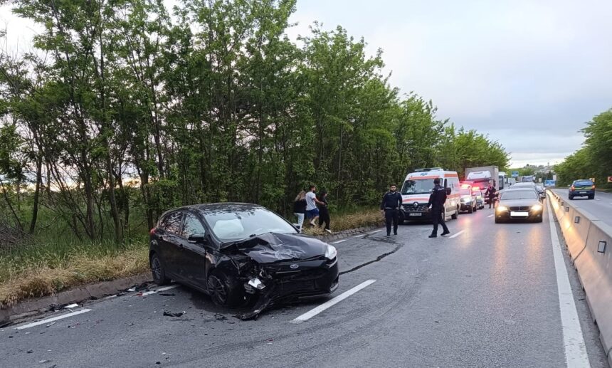 foto accident grav pe dn39 intre lazu si constanta doua persoane au fost ranite 6834a838a268e