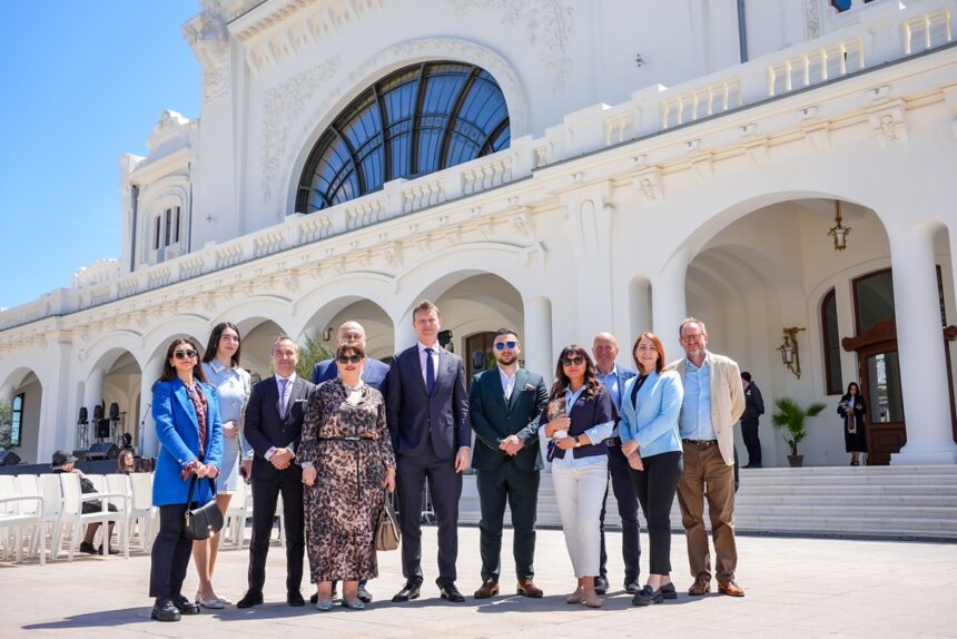 foto ambasadorul marii britanii prezent la redeschiderea cazinoului la invitatia omd mamaia constanta ce alte obiective a vizitat diplomatul englez 682de20372d8b