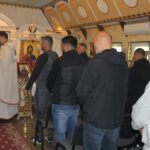 foto detinutii de la penitenciarul constanta poarta alba au sarbatorit hramul capelei sfantul varvar talharul 681b1028117b5