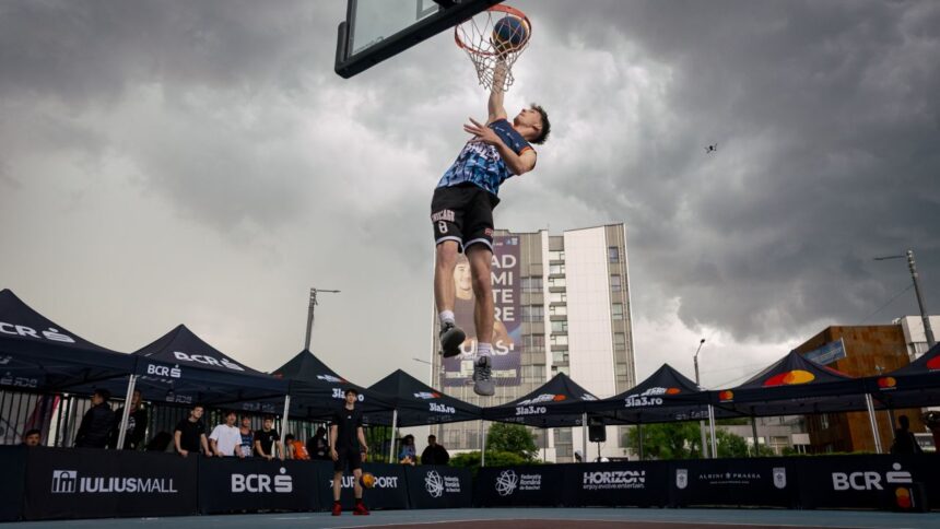 foto examene la baschet 33 liceenii din iasi s au duelat la bcr sport arena streetball in parcare la iulius mall 683461e836a09
