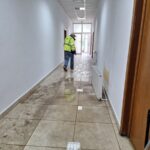 foto incident bizar la sectia 211 din mamaia o alegatoare nemultumita a daramat un calorifer din cladire 6829805ccb73d