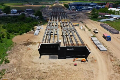 foto mitul vitezei chinezesti inca o data spulberat pe autostrada a0 lotul 3 nu va fi gata in 2025 afirma asociatia pro infrastructura 6835edef5c223