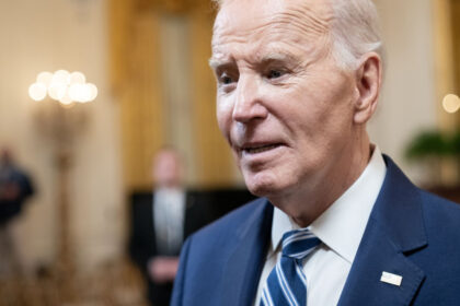 foto prima aparitie publica a lui joe biden dupa ce a fost diagnosticat cu cancer fostul presedinte surprins alaturi de familie 68324ce290885