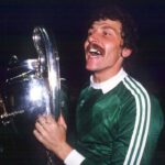 foto si video la 7 dimineata steaua bucuresti a postat un mesaj despre 7 mai 1986 ziua triumfului din cupa campionilor europeni 681aee4166f01