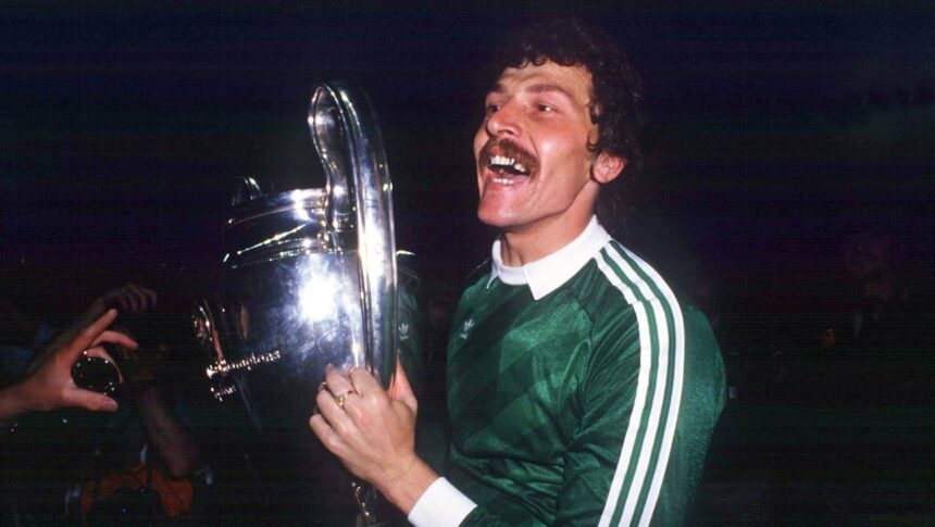 foto si video la 7 dimineata steaua bucuresti a postat un mesaj despre 7 mai 1986 ziua triumfului din cupa campionilor europeni 681aee4166f01