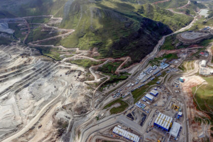 foto treisprezece muncitori au fost gasiti morti intr o mina din peru victimele fusesera rapite cu cateva zile in urma 68186fa47cca3