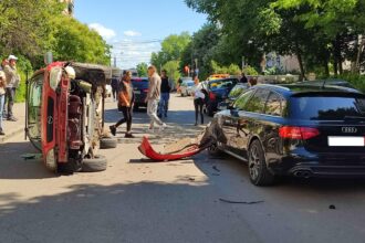 foto video accident rutier in constanta un autoturism s a rasturnat pe strada tulcei 682c440a5bd64
