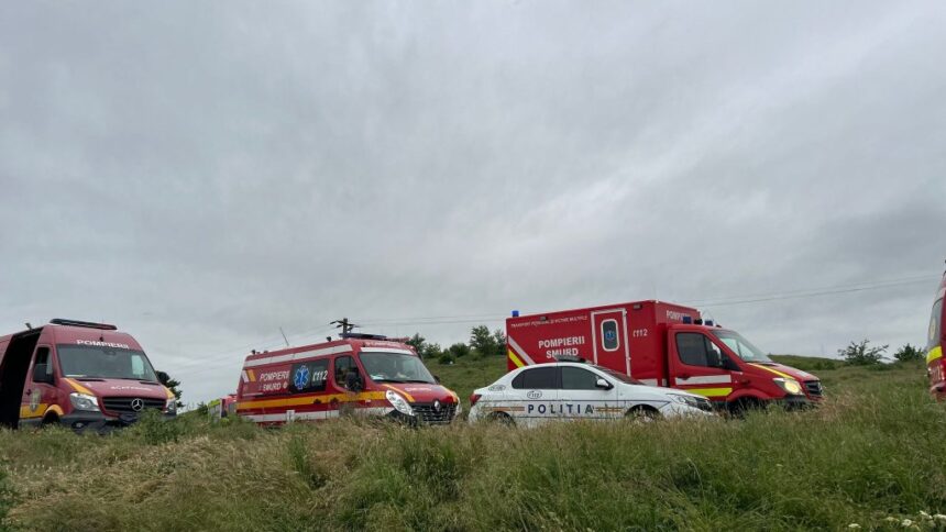 galerie foto alerta un barbat si fiul lui minor au cazut in apa in portul medgidia 683357b78aabf