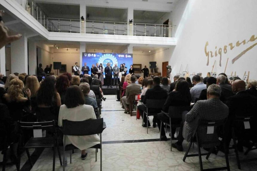 galerie foto gala luminilor un regal cultural de inalta tinuta gratie eroilor de la aceasta editie va fi dotat laboratorul de design si graphic design al facultatii de arte din constanta 683468f884c01