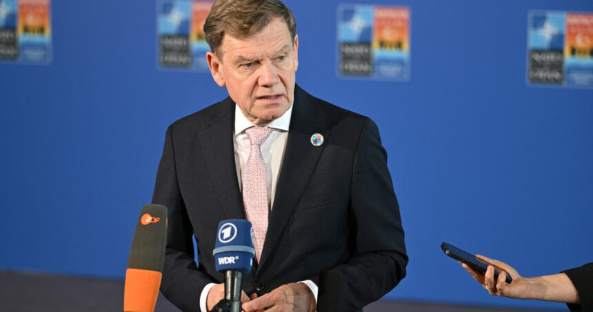 germania isi schimba radical politica seful diplomatiei de la berlin sustine alocarea a 5 din pib pentru aparare 6825e7a29345b