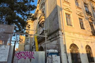 hotelul intim din constanta prinde viata lucrarile de reabilitare avanseaza rapid si curand va fi inchisa structura de rezistenta 6834f8ff8128a