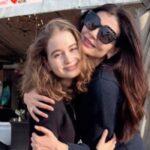 imagini cu irina columbeanu la balul de absolvire cum a reactionat monica gabor cand a vazut o 6836bfd93ec41