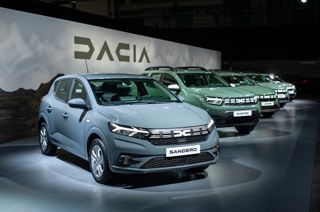 intorsatura de situatie care a dat peste cap bucuria francezilor dupa doar o saptamana dacia sandero revine lider in europa 681311c500565