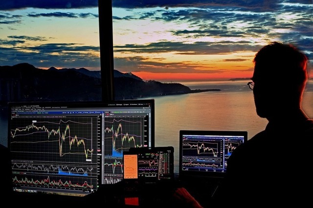 investitorii din ue inclusiv cei romani pot fi scutiti din nou de avizul de securitate nationala din partea structurii de stat ce include sri si sie cum prevedea legea initial 68256b5076d0d