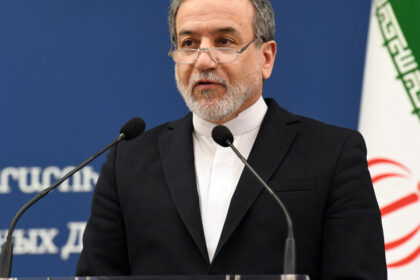 iranul ameninta cu incetarea discutiilor nucleare cu europa dupa afirmatiile critice ale ambasadorului britanic la washington 683762eaae28a