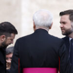 jd vance se intalneste la roma cu volodimir zelenski este prima intrevedere dupa cearta din biroul oval in februarie 6829f7502d493