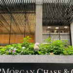 jpmorgan victoria lui nicusor dan reduce riscul politic o scadere a ratingului sub nivelul de investitii mai putin ingrijoratoare 682b2b5b24b8a