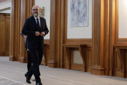 kelemen hunor a vorbit cu nicusor dan suntem pregatiti sa construim impreuna cu noul presedinte ales 682c233a20f33