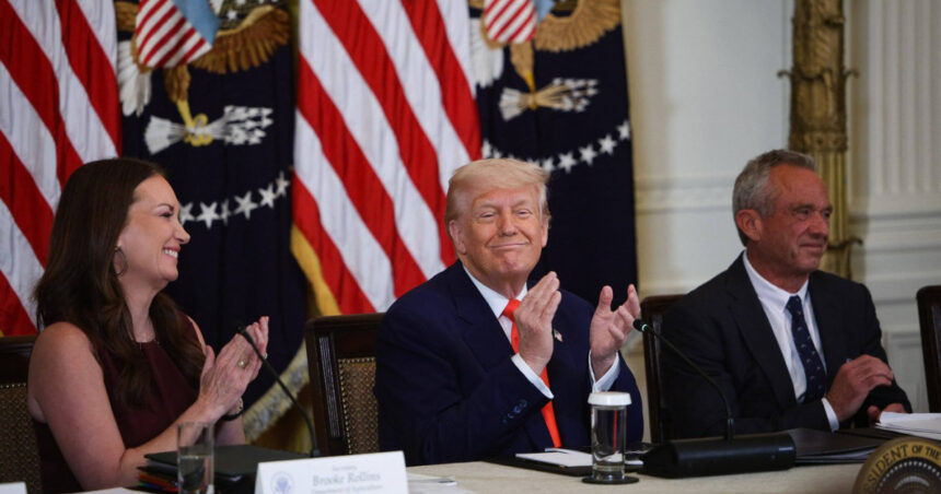 kennedy jr criticat de experti dupa raportul maha despre bolile cronice ale americanilor cere mai mult unt si untura 6830a17154836