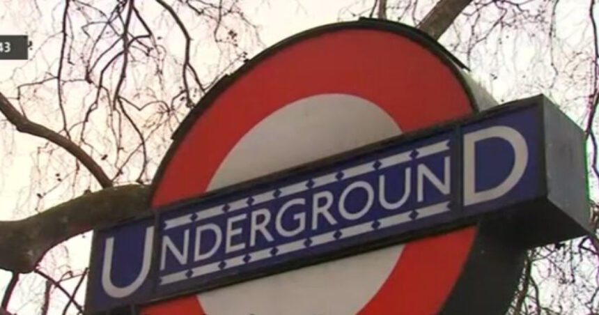 liniile de metrou din londra au fost suspendate din cauza unei pene de curent totul s a oprit 682239022b850