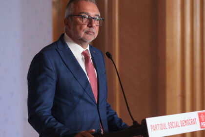 lucian romascanu nu vom fi in favoarea plecarii lui ciolacu din pozitia de presedinte psd 68288abaa97ec