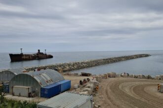 lucrarile de innisipare de la costinesti finalizate in avans statiunea tineretului va avea inca 8 hectare noi de plaja 68359b4b42118