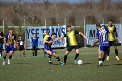 lupta de la distanta pentru pozitia secunda in etapa a 30 a din liga a iv a 6827118e5c985