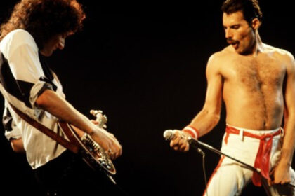 m a pretuit ca pe o comoara freddie mercury a avut o fiica secreta dezvaluirile facute de o noua biografie a solistului queen 68319af7f1bd9