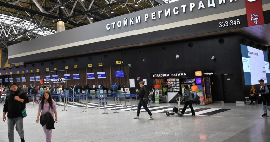 mai multe aeroporturi rusesti au fost inchise pe fondul atacurilor cu drone sute de zboruri anulate 681b4ce422d71
