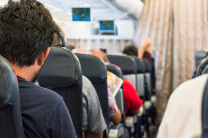 masura in premiera luata de o companie aeriana obiectul care trebuie sa fie tot timpul la vedere in avion 68329a885e6f2