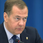 medvedev il ameninta pe trump dupa declaratiile despre putin stiu un singur lucru foarte rau al treilea razboi mondial 6836afffdee3b