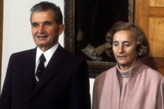 melodia preferata pe care elena ceausescu o asculta de ziua ei cum reactiona nicolae ceausescu daca artistii greseau versurile 682ee60a33145