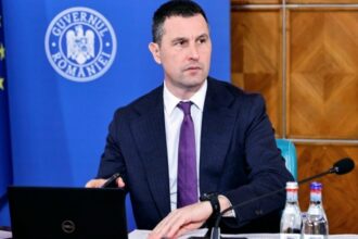 ministrul finantelor sunt fonduri suficiente pentru plata salariilor bugetarilor si a pensiilor pana la finalul anului 6824a304e982b
